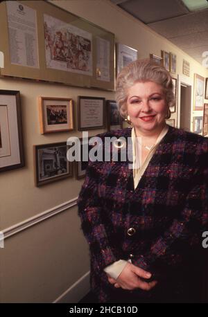 Austin, Texas, États-Unis.27th décembre 2021.L'avocate SARAH WEDDINGTON, 76 ans, qui a plaidé avec succès contre les lois antiavortement du Texas devant la Cour suprême des États-Unis dans l'affaire Roe c. Wade de 1973, est décédée le dimanche 26 décembre 2021 à Austin.Elle est photographiée ici à son bureau d'Austin, au Texas, à la fin des années 1990.(Image de crédit : © Bob Daemmrich/ZUMA Press Wire) Banque D'Images