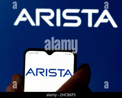 Dans cette illustration, le logo d'Arista Networks, Inc. Est affiché sur un smartphone Banque D'Images