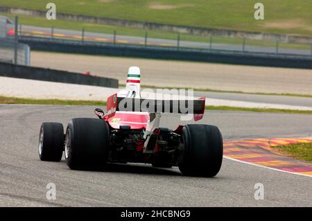 Scarperia, 21 octobre 2005: Course inconnue avec l'historique Ferrari F1 312T année 1975 ex Niki Lauda pendant les finales mondiales Ferrari 2005 au circuit Mugello en i Banque D'Images