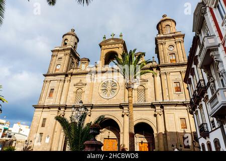 Cathédrale de Santa Ana sur la place principale de Vegueta qui est la partie la plus ancienne de Las Palmas, Gran Canaria, Espagne Banque D'Images