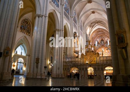 Cathédrale gothique de Tolède en Espagne. Banque D'Images