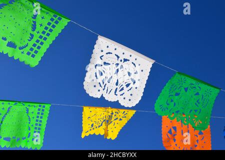 Papel Picado, papiers perforés décoratifs, Merida , Mexique Banque D'Images