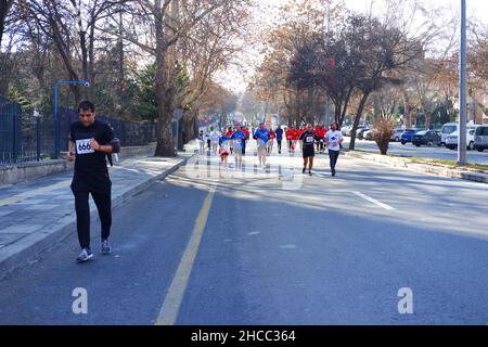 Ankara, Turquie.27th décembre 2021.Course « Ataturk Kosusu » pour honorer la venue d'Ataturk à Ankara, organisée par des citoyens bénévoles Banque D'Images