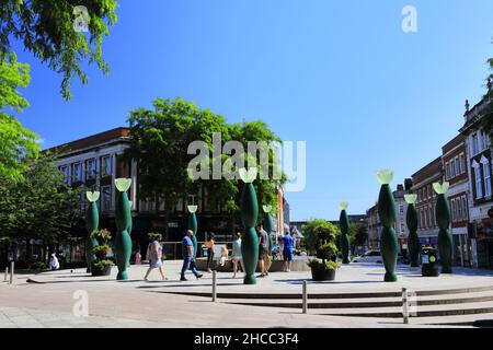 The Skittles sculptures, Warrington City Centre, Cheshire, Angleterre, Royaume-Uni Banque D'Images