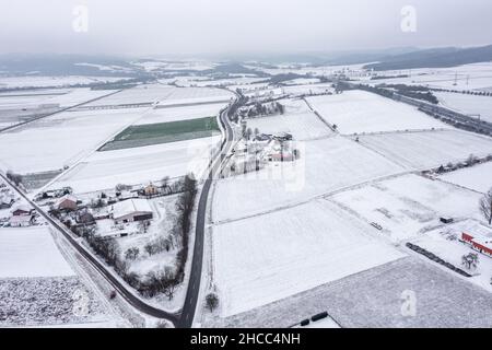 Le paysage dans la vallée de Werra à Herleshausen en hiver Banque D'Images