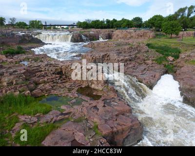 Tombe sur la rivière Big Sioux dans le Dakota du Sud, aux États-Unis Banque D'Images