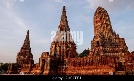 Ruines de Wat Chaiwatthanaram à Ayutthaya, Thaïlande Banque D'Images