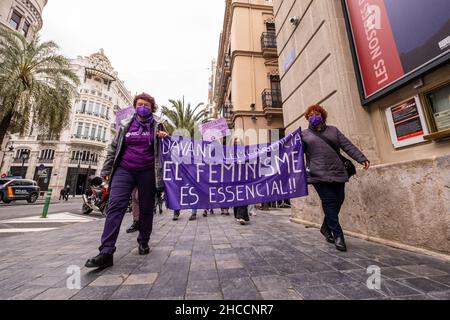 Valence, Espagne; 8th mars 2021: Rassemblements féministes pour célébrer la Journée de la femme le 8 mars 2021. Banque D'Images