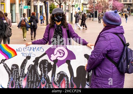 Valence, Espagne; 8th mars 2021: Rassemblements féministes pour célébrer la Journée de la femme le 8 mars 2021. Banque D'Images