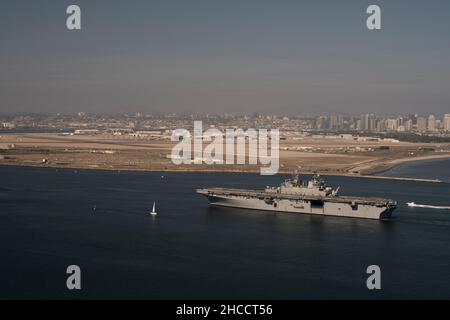 USS Tripoli (LHA-7) Banque D'Images