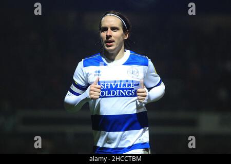 Londres, Royaume-Uni.27th décembre 2021.Stefan Johansen de Queens Park Rangers regarde.EFL Skybet Championship Match, Queens Park Rangers contre AFC Bournemouth au Kiyan Prince Foundation Stadium, Loftus Road à Londres, le lundi 27th décembre 2021. Cette image ne peut être utilisée qu'à des fins éditoriales.Utilisation éditoriale uniquement, licence requise pour une utilisation commerciale.Aucune utilisation dans les Paris, les jeux ou les publications d'un seul club/ligue/joueur. photo par Steffan Bowen/Andrew Orchard sports photographie/Alay Live news crédit: Andrew Orchard sports photographie/Alay Live News Banque D'Images