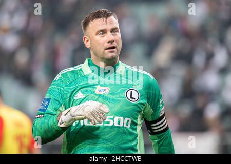 Varsovie, Pologne.28th novembre 2021.Artur Boruc de Legia vu pendant le match de la ligue PKO polonaise Ekstraklasa entre Legia Warszawa et Jagiellonia Bialystok au maréchal Jozef Pilsudski Legia Warsaw Municipal Stadium.final; Legia Warszawa 1:0 Jagiellonia Bialystok.Crédit : SOPA Images Limited/Alamy Live News Banque D'Images