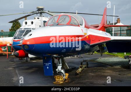 Hawker Hunter T7 avion de chasse WV383 conservé en exposition au Farnborough Air Sciences Trust Museum, Hampshire, Royaume-Uni.Nommé Hecate - Dame de la nuit Banque D'Images