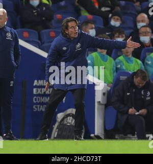 Brighton et Hove, Royaume-Uni.27th décembre 2021.Thomas Frank, directeur de Brentford, s'anime avec ses joueurs lors du match de la Premier League entre Brighton et Hove Albion et Brentford au stade de la communauté American Express, Brighton et Hove, en Angleterre, le 26 décembre 2021.Photo de Ken Sparks.Utilisation éditoriale uniquement, licence requise pour une utilisation commerciale.Aucune utilisation dans les Paris, les jeux ou les publications d'un seul club/ligue/joueur.Crédit : UK Sports pics Ltd/Alay Live News Banque D'Images