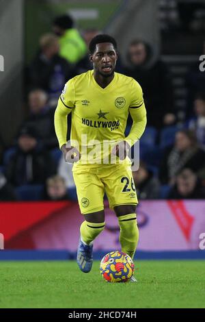 Brighton et Hove, Royaume-Uni.27th décembre 2021.Shandon Baptiste de Brentford en action lors du match de la Premier League entre Brighton et Hove Albion et Brentford au stade communautaire American Express, Brighton et Hove, Angleterre, le 26 décembre 2021.Photo de Ken Sparks.Utilisation éditoriale uniquement, licence requise pour une utilisation commerciale.Aucune utilisation dans les Paris, les jeux ou les publications d'un seul club/ligue/joueur.Crédit : UK Sports pics Ltd/Alay Live News Banque D'Images