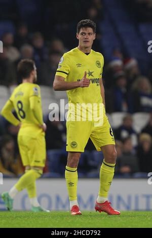 Brighton et Hove, Royaume-Uni.27th décembre 2021.Christian N¿rgaard de Brentford en action lors du match de Premier League entre Brighton et Hove Albion et Brentford au stade communautaire American Express, Brighton et Hove, en Angleterre, le 26 décembre 2021.Photo de Ken Sparks.Utilisation éditoriale uniquement, licence requise pour une utilisation commerciale.Aucune utilisation dans les Paris, les jeux ou les publications d'un seul club/ligue/joueur.Crédit : UK Sports pics Ltd/Alay Live News Banque D'Images