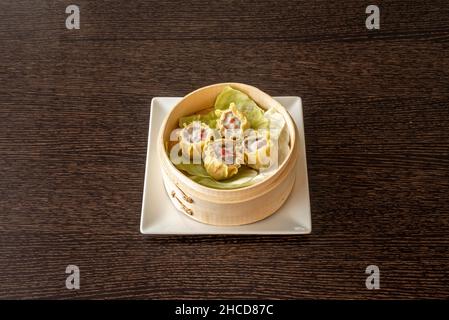 DIM sum est une nourriture de diverses régions de la Chine, parmi lesquelles le cantonais et le Shanghainais se distinguent, mais ils sont également fabriqués dans d'autres régions de la Banque D'Images