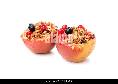 Pommes cuites au four savoureuses isolées sur fond blanc Banque D'Images