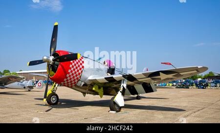Republic P-47D Thunderbolt (G-THUN) un Américain la Seconde Guerre mondiale, le chasseur-bombardier sur l'aire à Duxford Air Festival le 27 mai 2018 Banque D'Images