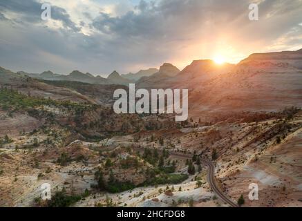 Paysages magnifiques, vues sur des rochers incroyablement pittoresques, montagnes dans le parc national de Zion Utah USA Banque D'Images