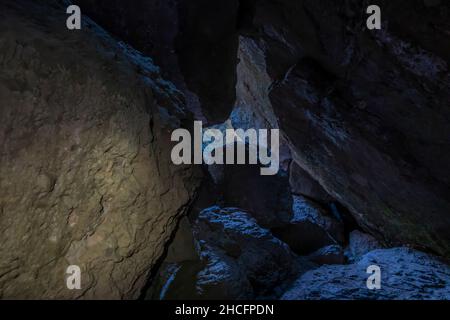 Bear Gulch Cave, qui abrite les chauves-souris et les chauves-souris de Townsend, dans le parc national des Pinnacles, en Californie, aux États-Unis Banque D'Images