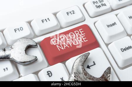 Texte d'écriture Explorer la nature.Internet concept découvrir la campagne profiter de la faune Voyage Edition et publication en ligne nouvelles Article Banque D'Images