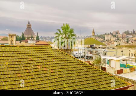 Vue sur le toit dans le centre-ville, Nazareth, Israël Banque D'Images