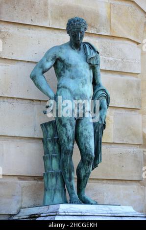 Statue dans les jardins du château de Versailles, Paris (France) Banque D'Images