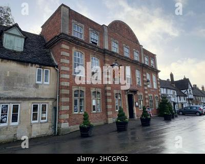 Village de Laycock et abbaye de Laycock Wiltshire Royaume-Uni la maison publique de Red Lion Pub bar plantes buissons signe de bière Harry Potter J K Rowling Hogwarts Banque D'Images