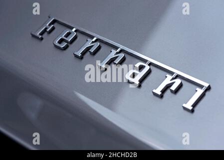 Marque Ferrari sur une voiture de sport d'époque Ferrari 275 GTB4, année de fabrication 1966, Allemagne Banque D'Images