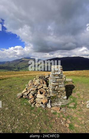 Le cairn sommet de Clough Head est tombé au-dessus de St Johns dans le village de Vale, près de Keswick, Lake District National Park, Cumbria, Angleterre, Royaume-Uni Banque D'Images