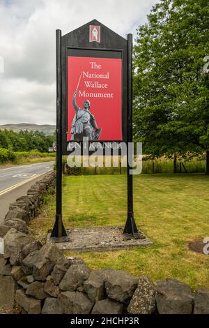 Stirling, Écosse - 26th juillet 2021 : panneau du Monument National Wallace à Stirling, Écosse Banque D'Images