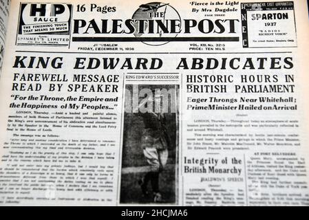 Titre du journal israélien présentant un événement historique - le roi Edward abdicats, 1936 Banque D'Images