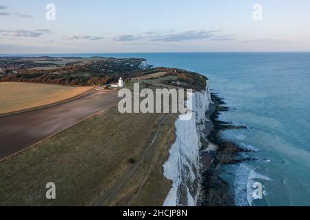 Les falaises blanches de Douvres sur la côte sud de l'Angleterre Banque D'Images