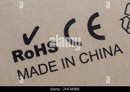 Restriction ROHS des substances dangereuses et logo ce sur l'emballage en carton - fabriqué en Chine Banque D'Images