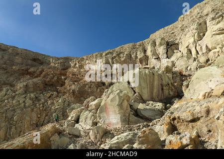 Intérieur du cratère Kawah Ijen volcan, Java, Indonésie Banque D'Images