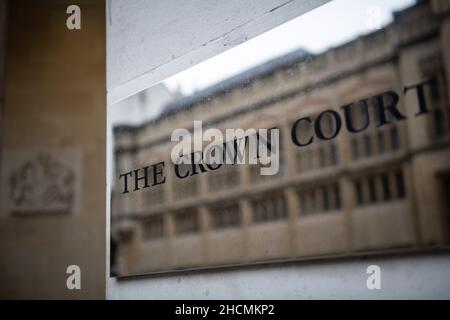 Bristol Crown court, Bristol, Royaume-Uni.17th décembre 2021.Photo : plaque de Bristol Crown court./ Un homme a été condamné à 14 ans de prison aujourd'hui après être Banque D'Images