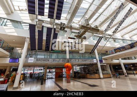 Brême, Allemagne - 19 avril 2021 : aérogare de l'aéroport de Brême (BRE) en Allemagne. Banque D'Images