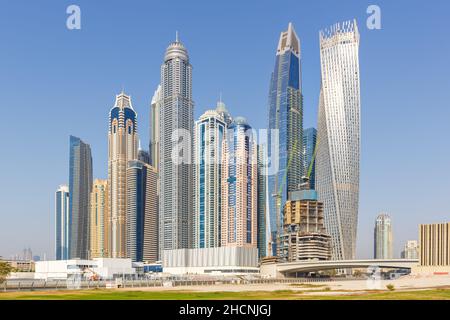 Dubai Marina et Harbour Skyline architecture richesse voyage de luxe dans les Émirats Arabes Unis moderne Banque D'Images