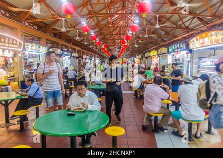 SINGAPOUR, SINGAPOUR - 12 MARS 2018 : Maxwell Food Centre, Chinatown Hawker Centre à Singapour. Banque D'Images