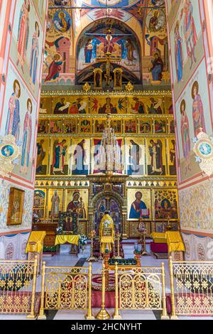 TOBOLSK, RUSSIE - 4 JUILLET 2018 : intérieur de la cathédrale Sainte-Sophie-Assomption Sofiysko-Uspenskiy Kafedralnyy Sobor dans le complexe du Kremlin de Tobolsk, Ru Banque D'Images