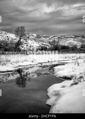 États-Unis, Utah, Heber Valley, réflexions hivernales à Deer Creek (BW), n° 2 Banque D'Images