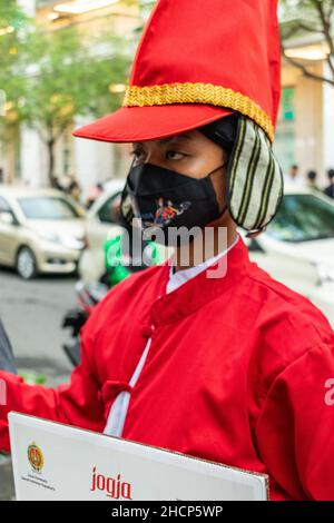 Les vêtements de la garde royale dans le centre de Java lors de la tenue d'une cérémonie. Banque D'Images