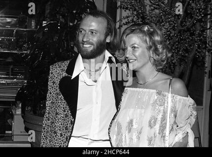 Maurice Gibb et sa femme Yvonne Gibb Circa des années 80 crédit : Ralph Dominguez/MediaPunch Banque D'Images