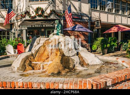 Solvang, Californie, États-Unis - 28 décembre 2021 Denmarket Square à Solvang, ville de la vallée Santa Ynez, dans le sud de la Californie, est connue pour sa tradition Banque D'Images