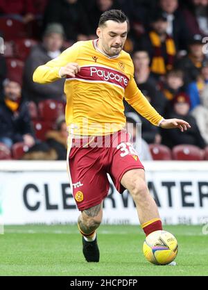 Photo du dossier datée du 31-10-2021 de Tony Watt de Motherwell.La fenêtre de transfert s'ouvre en Écosse le jour du nouvel an et offre à chaque club la possibilité d'améliorer son équipe pour la deuxième moitié de la campagne.Ici, l'agence de presse PA examine l'activité qui pourrait avoir lieu au cours du mois à venir dans l'ensemble de la division.Date de publication : vendredi 31 décembre 2021. Banque D'Images