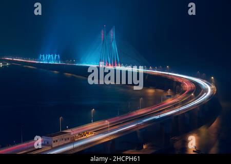 Mumbai Sea Link Bridge illuminé pour Noël et nouvel an, Mumbai, Inde, Banque D'Images