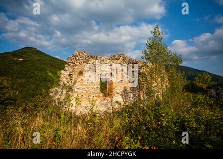 Ruines du château Pecorari à Piobbico (pu) Banque D'Images