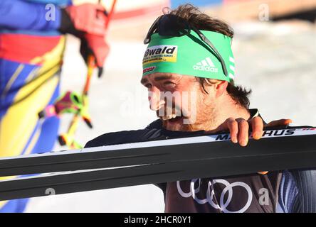 Oberstdorf, Allemagne.31st décembre 2021.Ski nordique/ski de fond: Coupe du monde, Tour de ski, 15 km de démarrage de masse classique, hommes.Thomas Bing, d'Allemagne, est en train de terminer.Credit: Karl-Josef Hildenbrand/dpa/Alay Live News Banque D'Images