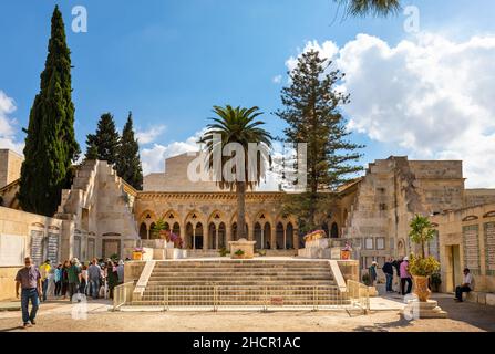 Jérusalem, Israël - 13 octobre 2017 : Église du Pater Noster connue sous le nom de Sanctuaire d'Eleona dans le monastère français Carmélite sur le mont des oliviers Banque D'Images